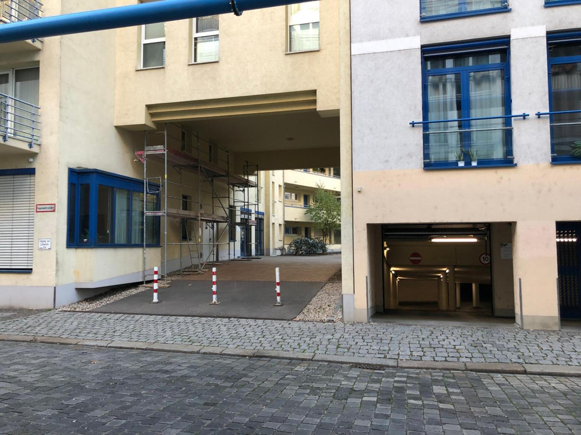 Sonnige Wohnung Im Zentrum Mit Terrasse U Tiefgarage - Netflix & Prime Leipzig Extérieur photo